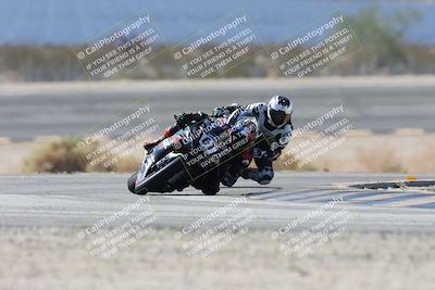 media/Oct-05-2025-CVMA (Sun) [[beeef4f201]]/Race 2-Supersport Middleweight/